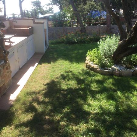 Villa Edo Cala Liberotto Exteriör bild