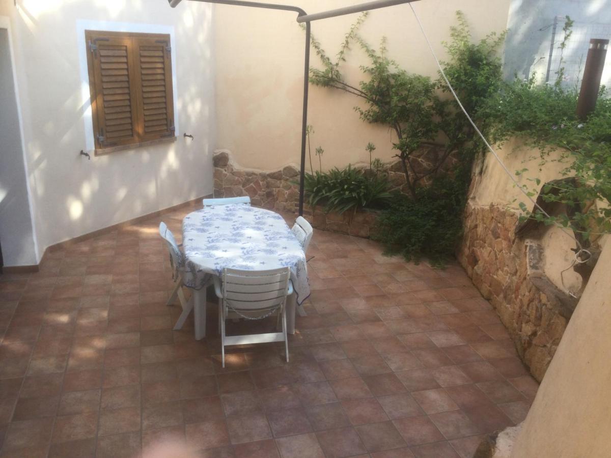 Villa Edo Cala Liberotto Exteriör bild