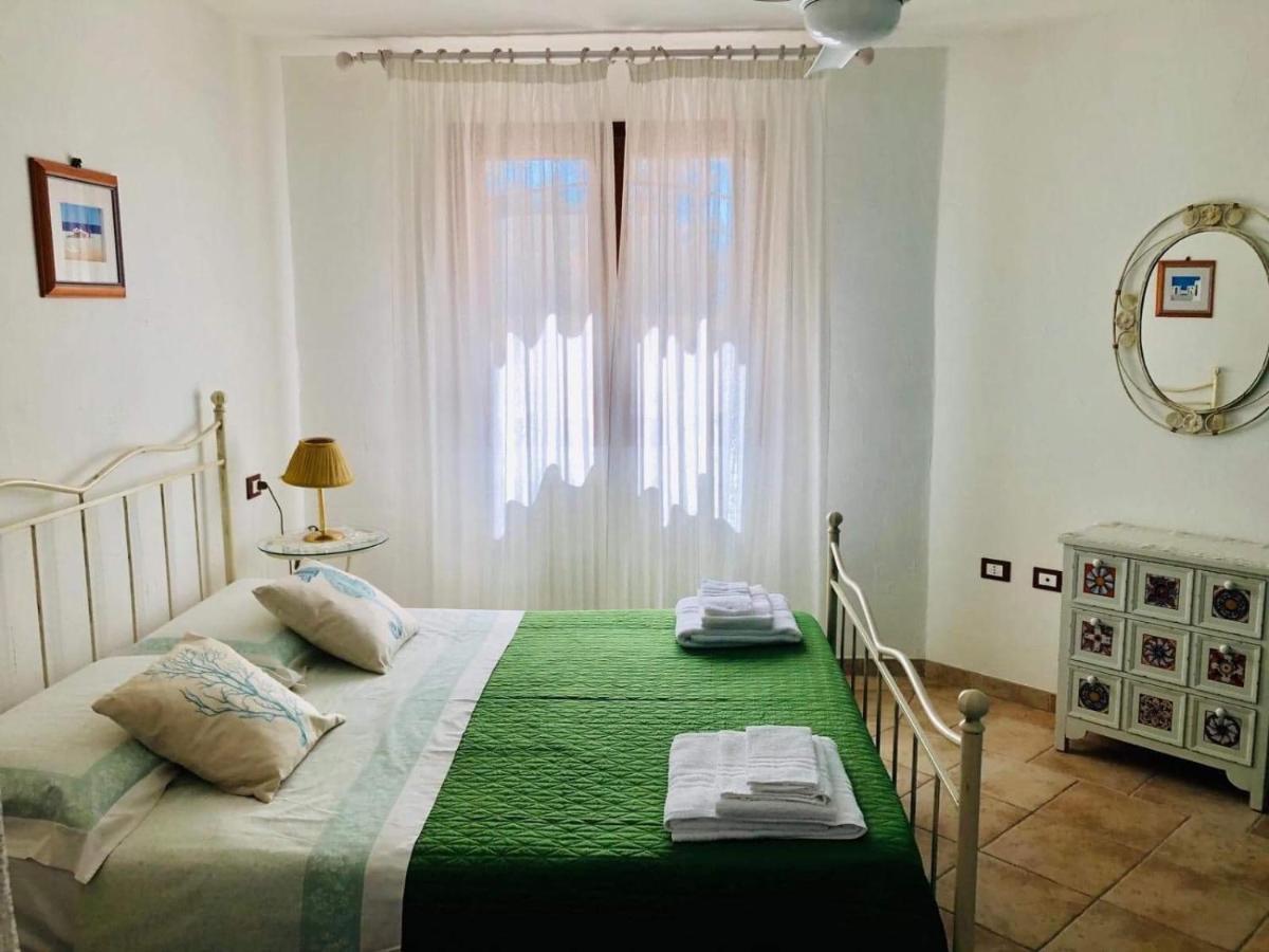 Villa Edo Cala Liberotto Exteriör bild
